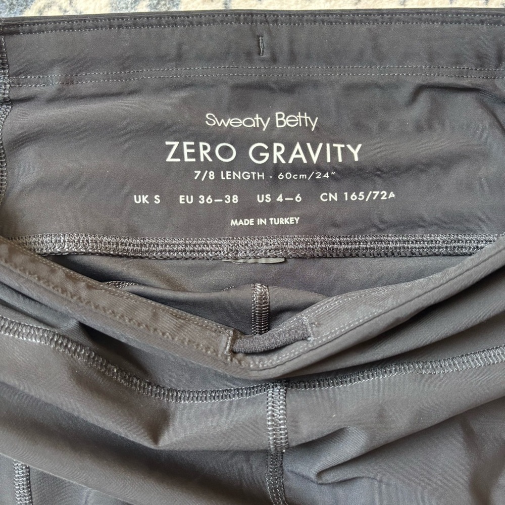 Sweaty Betty Zero Gravity 7/8 Illuminate Leggings Size US 4-6 Activewear - Picture 6 of 7